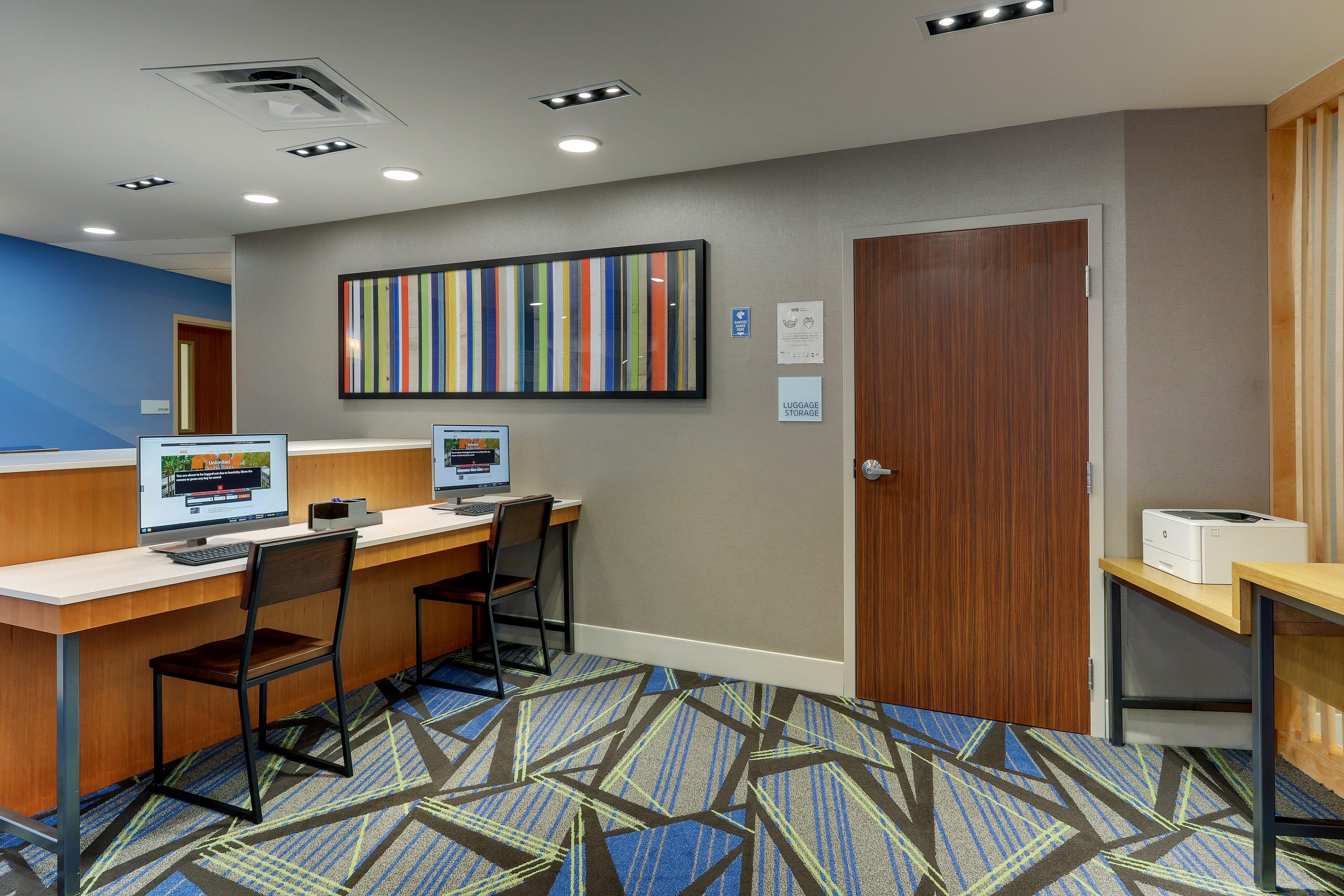 Holiday Inn Express & Suites Troy By Ihg Extérieur photo