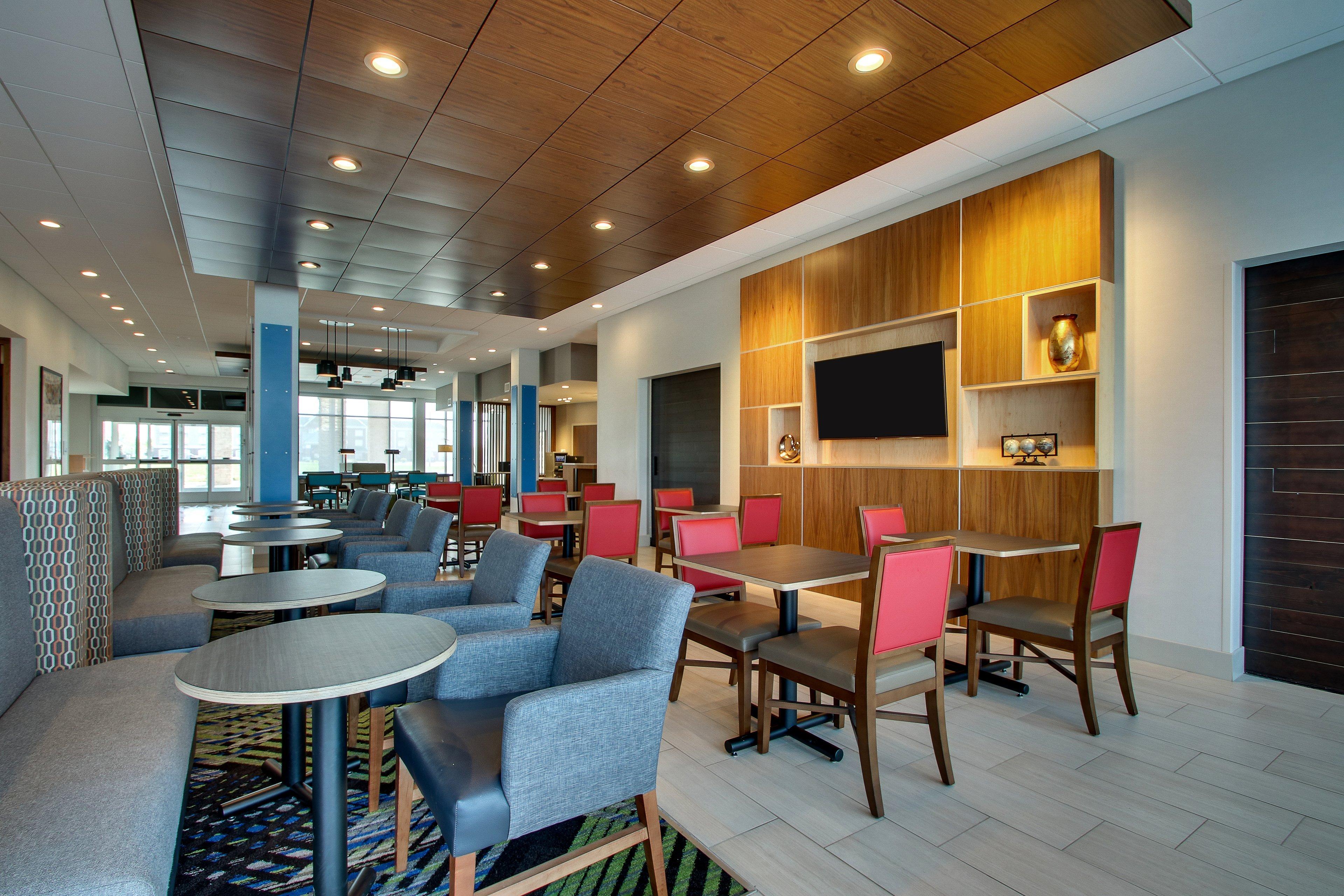 Holiday Inn Express & Suites Troy By Ihg Extérieur photo